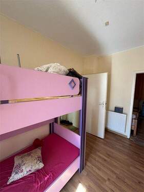 Kinderzimmer-1.OG_2 - 