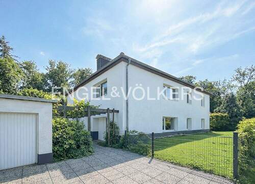 Bild 1 - Einfamilienhaus mit 7 Zimmern in Waldrandlage