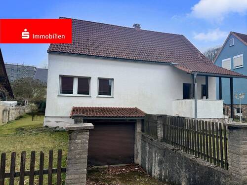 Ansicht Straße - 7 Zimmer Einfamilienhaus zum Kaufen in Waltershausen