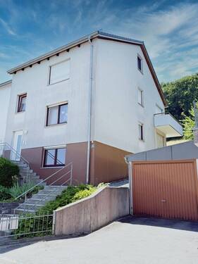 Bild 2 - 7 Zimmer Mehrfamilienhaus, Wohnhaus zum Kaufen in Kelheim