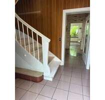 Viel Platz für die Familie Familienhaus mit Garten und Garage in 66117 Saarbrücken zu verkaufen