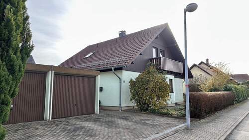 Frontansicht - 5 Zimmer Einfamilienhaus in Struppen