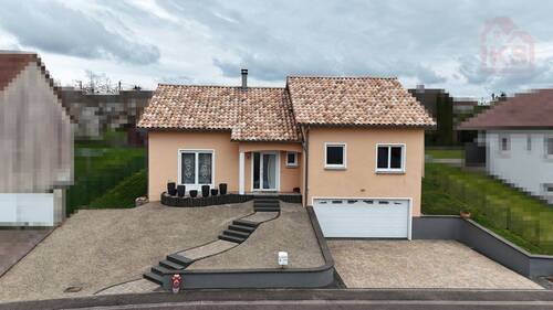 Haus Front VP - Modernes Einfamilienhaus mit Garten, Terrasse und Garage in ruhiger Lage von Tromborn