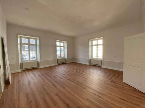 Helle Wohnung in Grenzach - Charmante 4-Zimmer-Altbauwohnung im Zentrum von Grenzach-Wyhlen