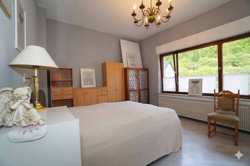 Schlafzimmer - Mehrfamilienhaus, Wohnhaus mit 122,60 m&sup2; in Marsberg / Bredelar zum Kaufen