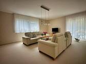 Wohnzimmer perfekt belichtet - 