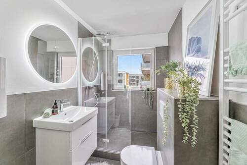 Badezimmer - Attraktive 2-Zimmer-Wohnung in Böblingen - frisch renoviert & bezugsbereit