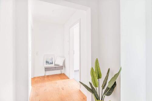 Flur - Etagenwohnung mit 56,00 m&sup2; in Böblingen zum Kaufen