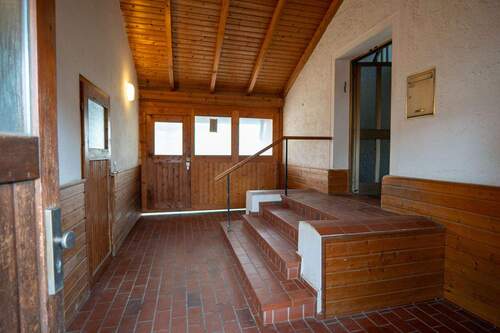 Eingangsbereich geschlossen.jpg - 