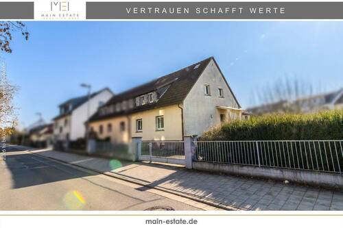 Hausansicht - Viel Platz und Möglichkeiten - Einfamilienhaus in Neu-Isenburg