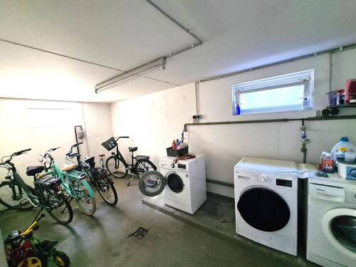 Wasch-und Fahrradkeller - 
