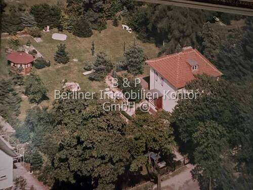 Vogelperspektive von ca. 2001 mit geringerem Baumbestand - 