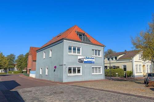 Außenansicht - Wohn- und Geschäftshaus im Herzen von Jever