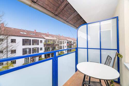 Westbalkon mit Ausblick - 