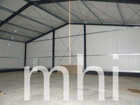 Innenansicht - Halle in Much