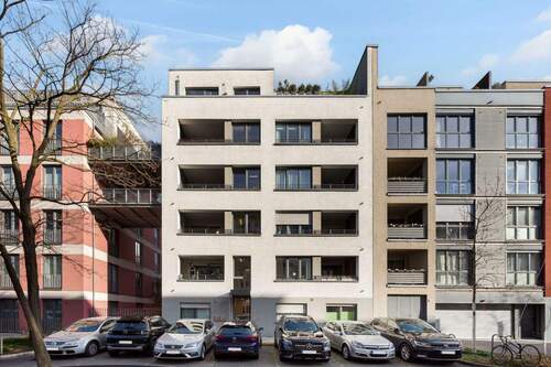 Frontansicht - 2 Zimmer Etagenwohnung zum Kaufen in Düsseldorf