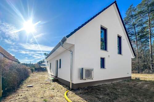 Hausansicht - 5 Zimmer Einfamilienhaus zum Kaufen in Michendorf