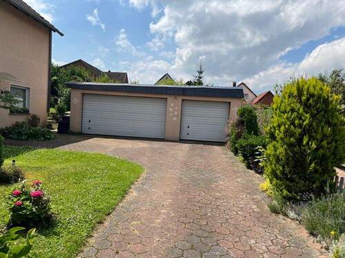 Garage - Einfamilienhaus mit 190,00 m&sup2; in Auetal / Antendorf zum Kaufen