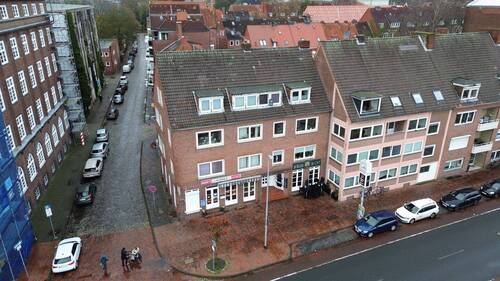 Außenansicht - Attraktives Wohn- und Geschäftshaus in direkter Wasserlage