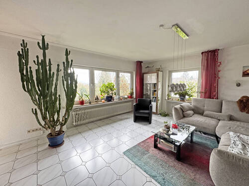 Wohnzimmer - 7 Zimmer Einfamilienhaus in Tübingen