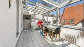 Wintergarten 1 - Großzügige 5-Zimmer-Etagenwohnung mit Balkon und Garage in gefragter Lage von Eppstein-Niederjosbach