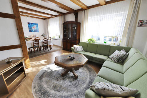 Wohn-/Esszimmer (EG 2) - 