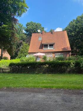Straßenseite - Mehrfamilienhaus, Wohnhaus mit 155,00 m² in Hechthausen zum Kaufen