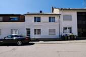 Außenbild - Ein- bis Zweifamilienhaus mit Potential in Püttlingen
