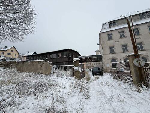 Einfahrt - Halle zum Kaufen in Olbernhau