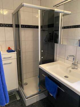 Badezimmer Erdgeschoss, Bild 2 - 