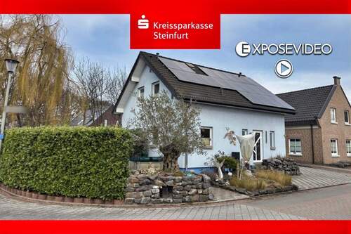 Straßenansicht - Freistehendes Einfamilienhaus mit Erdwärme, PV-Speicher auf einem Erbbaurecht