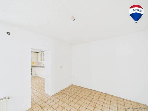 RE:MAX Immobilien DeLux Saarlouis-Roden Esszimmer - 5 Zimmer Reihenmittelhaus in Saarlouis / Roden