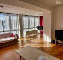 Helle Wohnung mit Wintergarten in Feldkirchen bei München