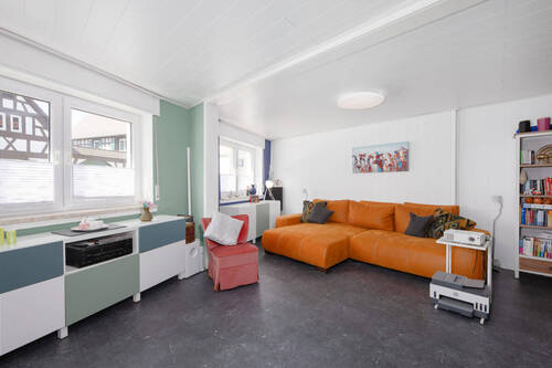 Wohnzimmer 1 - 6 Zimmer Einfamilienhaus zum Kaufen in Dettenheim