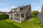 Bild 1 - Ihr neues Zuhause in Scharnebeck - Hochwertige Doppelhaushälfte mit Garten, Wallbox & mehr