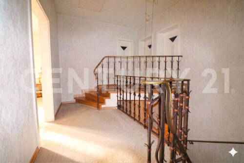 Flur OG ( Ki- bearbeitet) - Einfamilienhaus mit 140,00 m&sup2; in Braunschweig zum Kaufen