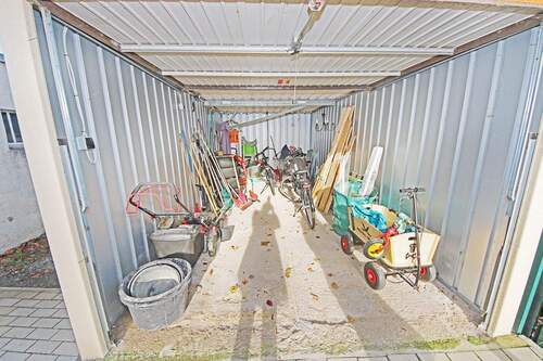Blick in die Garage - 