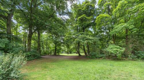 Englischer Garten, ganz in der Nähe - 