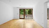 Wohnzimmer - 3 Zimmer Etagenwohnung zum Kaufen in München