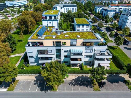 Frontansicht - 4 Zimmer Etagenwohnung zum Kaufen in Neu-Ulm