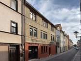 Im Straßenverlauf - Mehrfamilienhaus, Wohnhaus in Gotha