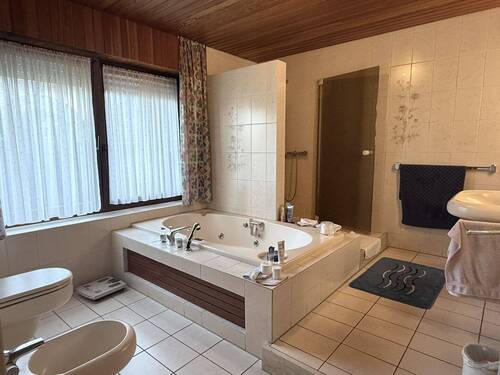 Badezimmer Erdgeschoss - 