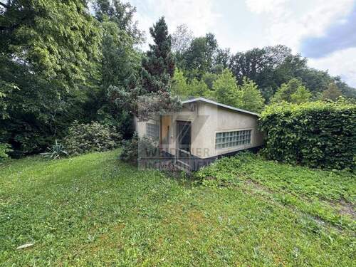 Bootsgarage - 7 Zimmer Einfamilienhaus in Gera