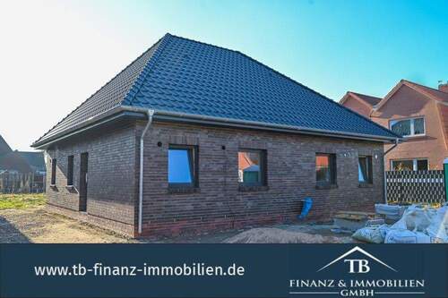 Bild 1 - Norden: Neubau-Bungalowhälfte in Top-Stadtlage - effizient, modern, begehrt #119