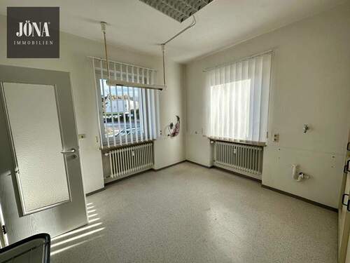 Praxis/Büro Erdgeschoss - 