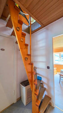 Treppe Spitzboden - 