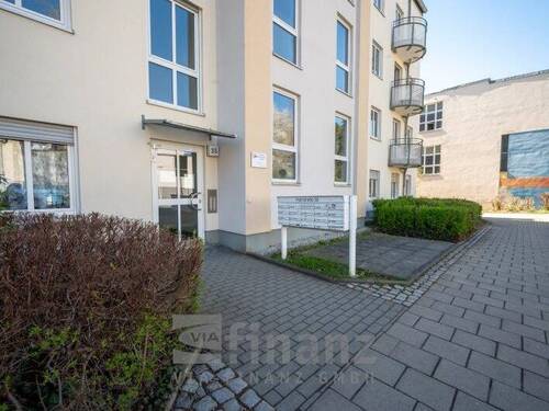 Eingang - Etagenwohnung mit 73,50 m&sup2; in Chemnitz zur Miete