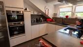 Eigentümerwohnung - moderne Einbauküche - 