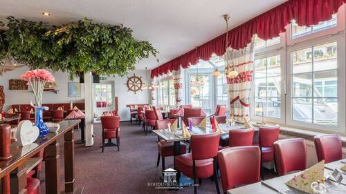 Restaurant - 