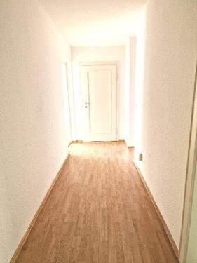 Flur - 2 Zimmer Etagenwohnung in Chemnitz